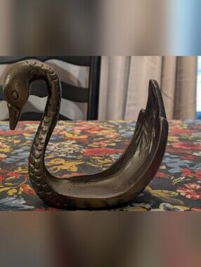 Swan Hand towel holder
